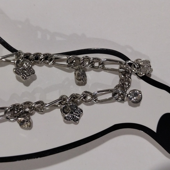 Silver-Tone Butterfly Charm Anklet & Matching Toe Ring, Crystal Boho Jewelry Set - Picture 5 of 10